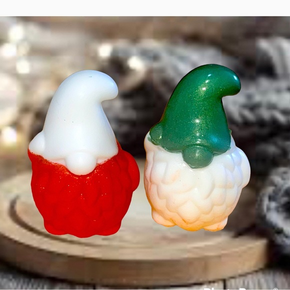 Christmas Santa Gnome Soap Bar, Holiday Soap, Guest Soap, White Elephant Gift - Picture 9 of 16